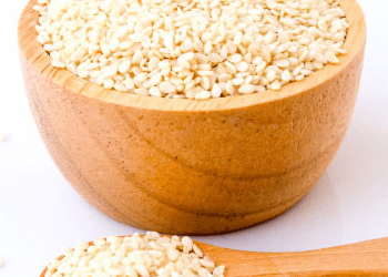 Those Tiny Sesame Seeds Are Bursting With Big Health Benefits