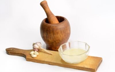 How to Eat Garlic to Reduce Triglycerides After 50